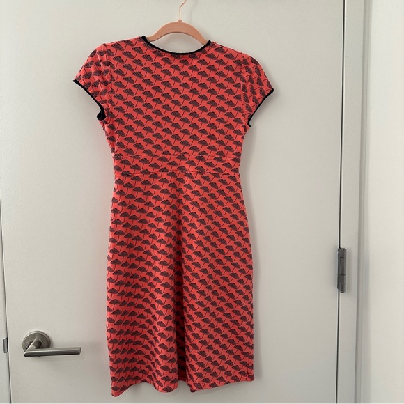 Boden Umbrella Print Dress Size 4 Petite 4P Small Petite SP - Picture 4 of 4